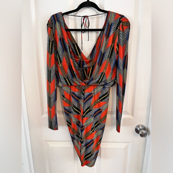 T-Bags Los Angeles Long Sleeve Knot Dress Bodycon Mini Size Small EUC Revolve - Picture 6 of 16